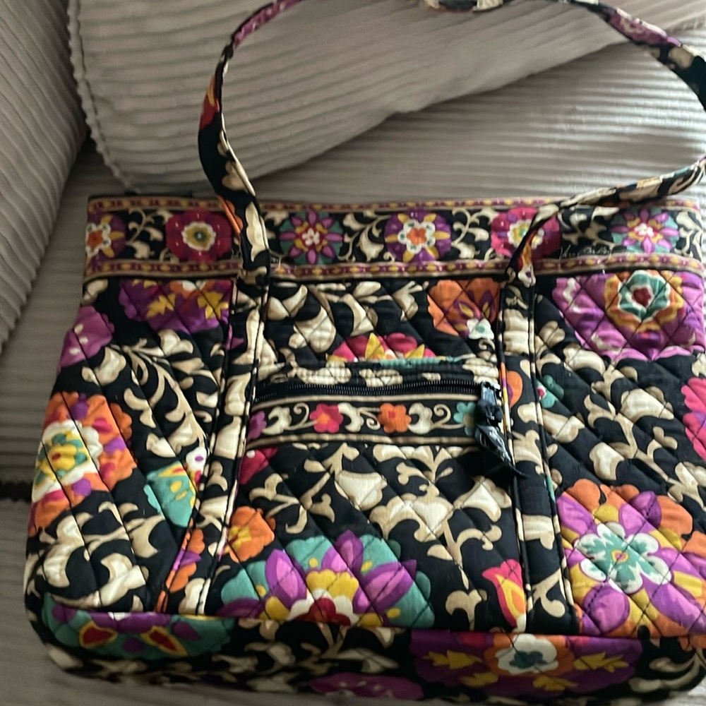 Like new Vera Bradley large shoulder bag